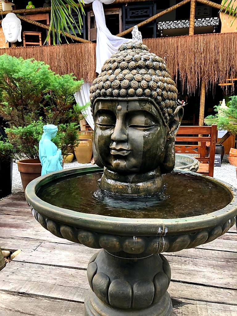 Akashagarbha – A Personificação das bênçãos de Buda. — Pó Di Serrage