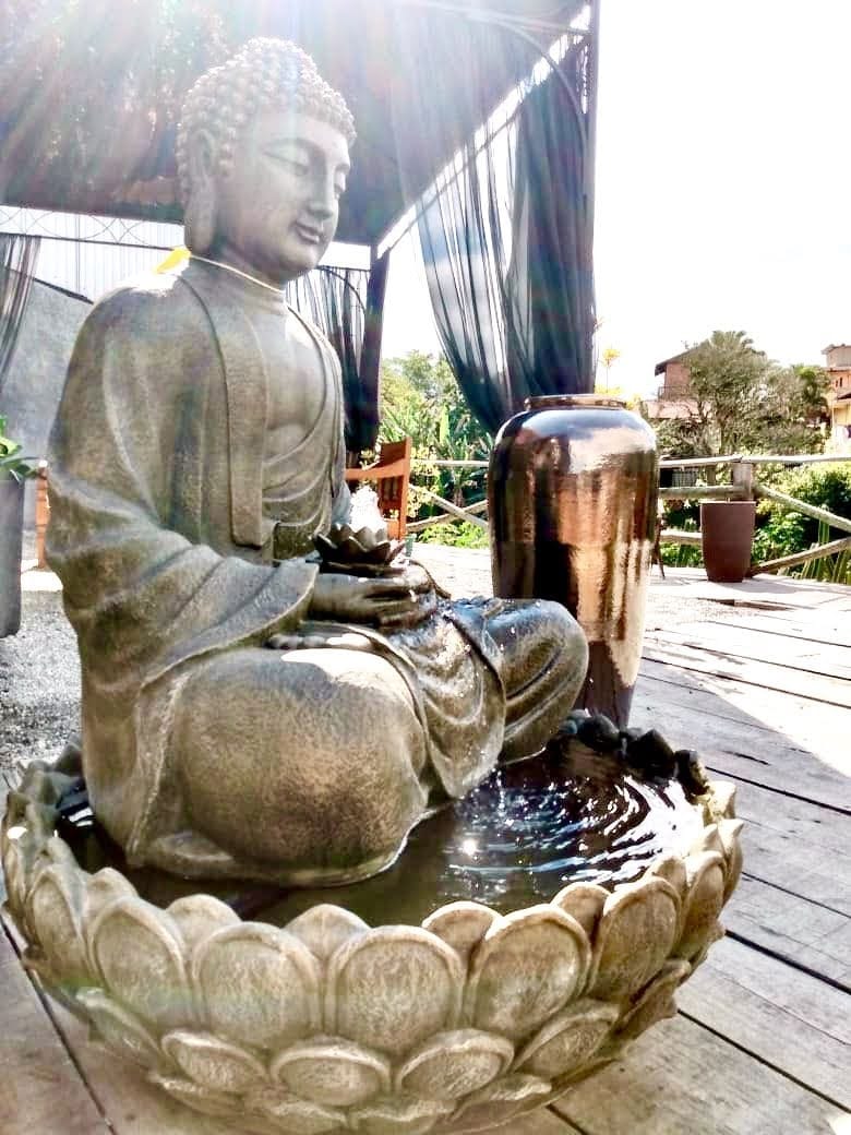 Fonte Buda da fertilidade Kshitigarbha — Pó Di Serrage