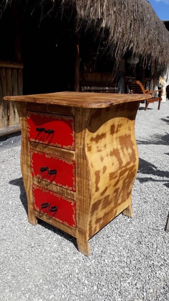 Mesa Poline 3 Gavetas — Pó Di Serrage
